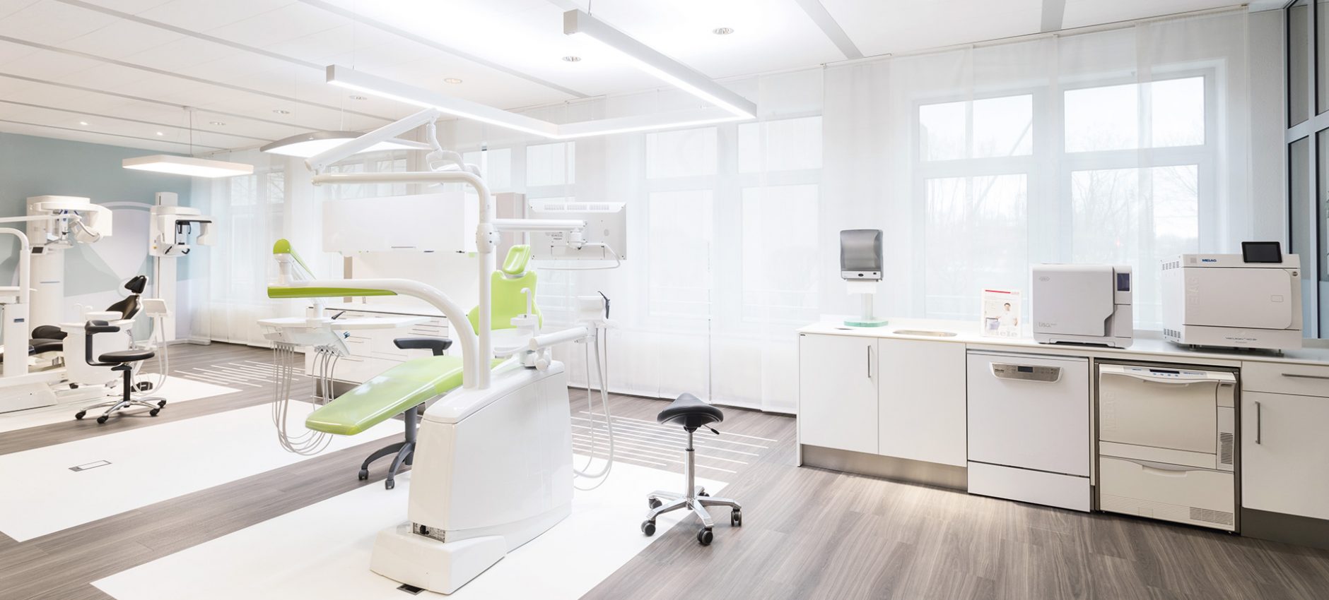 0014_GERL_DentalShowroom_Zaehne_Gaerete_1920x1000_72dpi.jpg