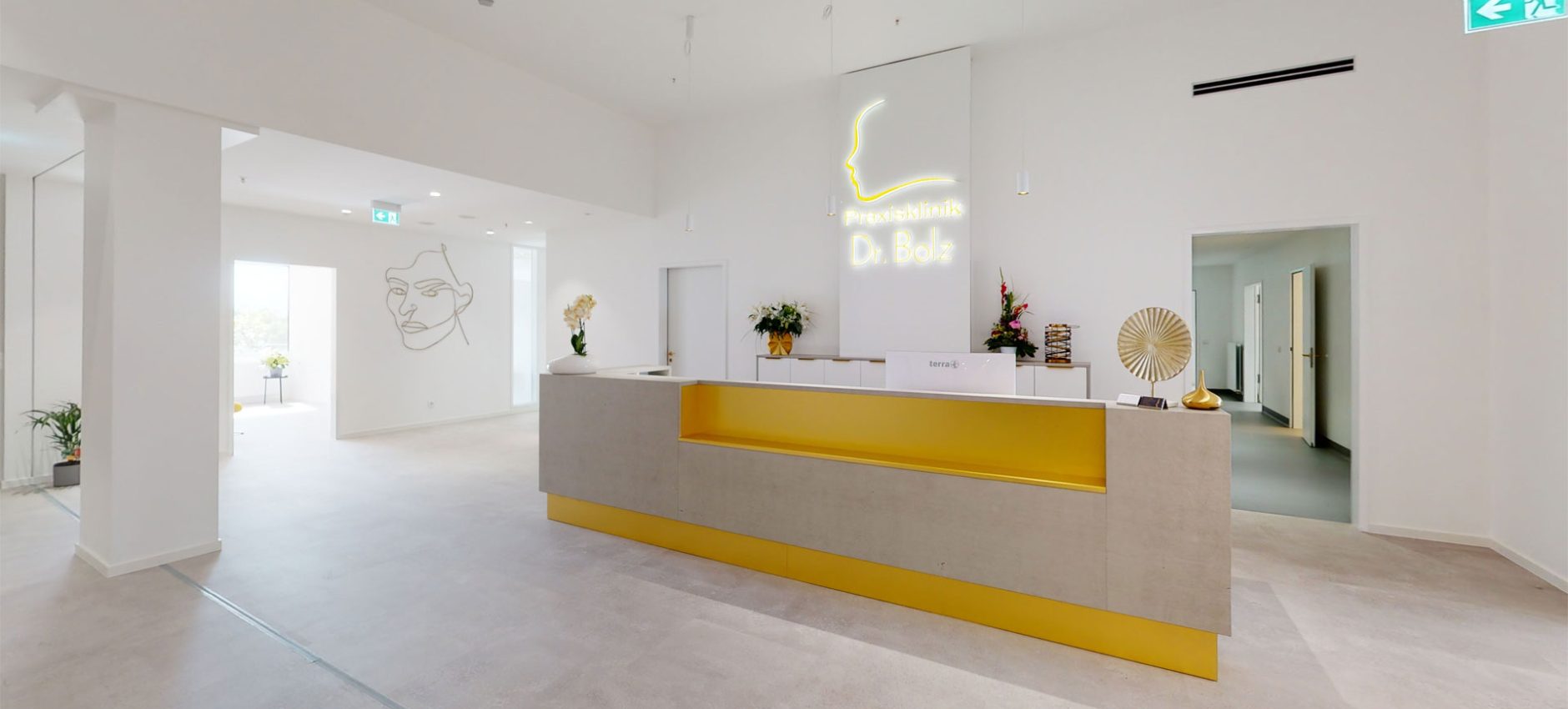 Praxisklinik-Dr-Bolz-06132022_145109_1920x1000.jpg