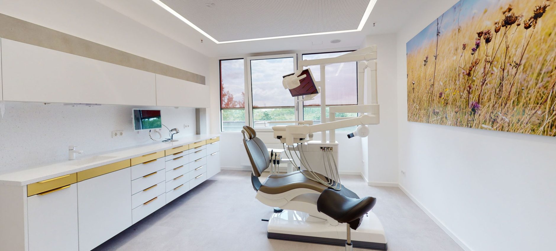 Praxisklinik-Dr-Bolz-06132022_145722_1920x1000.jpg